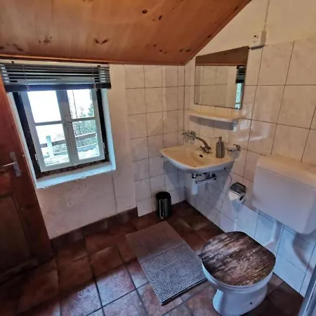 Idyllisches Und Alleinstehendes Maiensaess In Val Holiday home Poschiavo